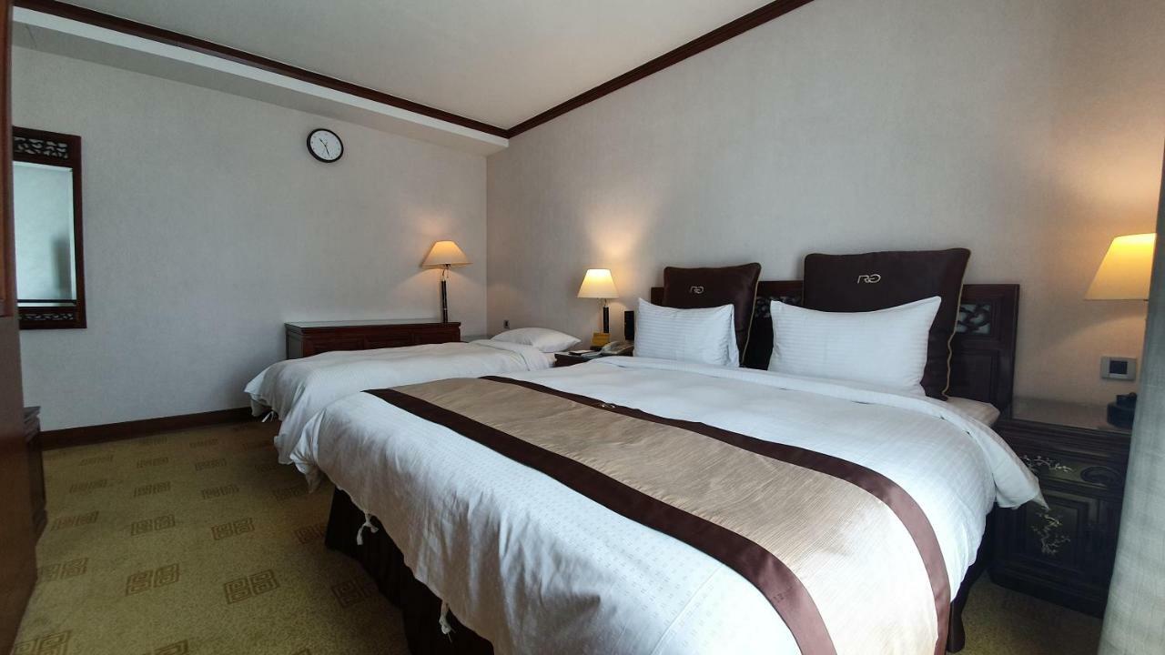 Rich Garden Hotel Tajpej Kültér fotó
